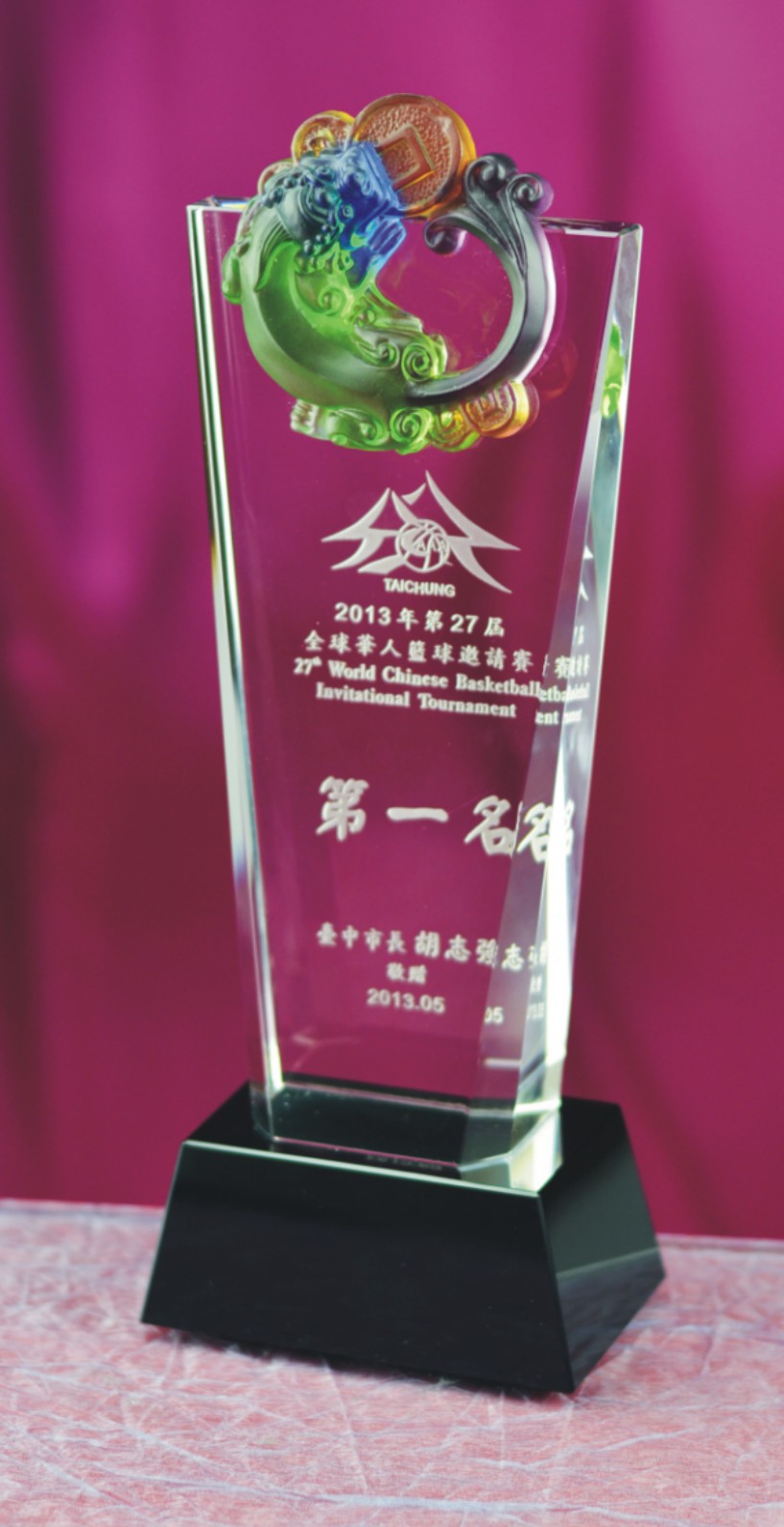 水晶獎座,水晶獎盃訂製,客製化水晶獎牌,水晶獎牌價格