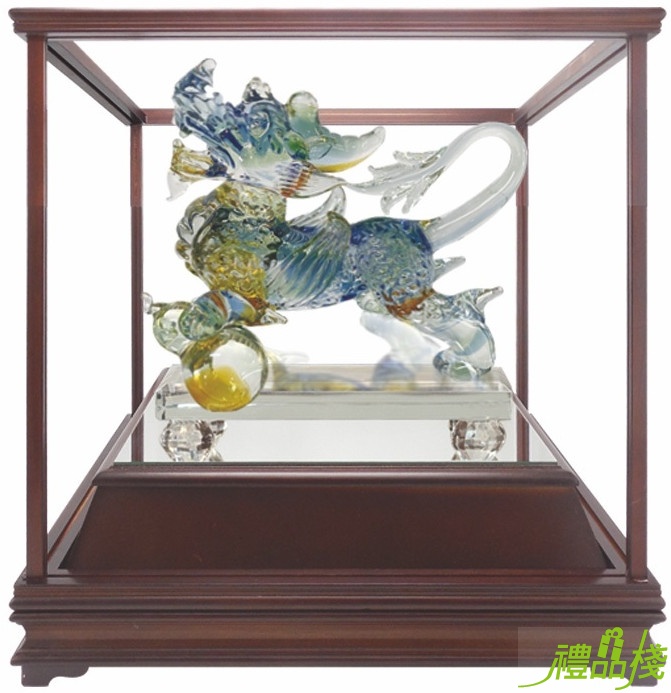 賜福麒麟琉璃藝品,琉璃台中,琉璃獎座,琉璃獎牌,琉璃藝術品,琉璃禮品,水晶琉璃藝品,藝品批發