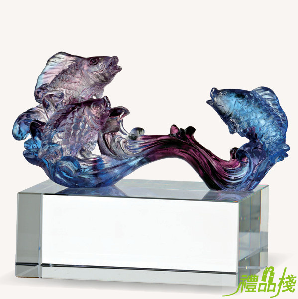 琉璃文鎮獎座-魚如意,琉璃文鎮獎座,琉璃獎座,水晶琉璃獎座,琉璃獎盃