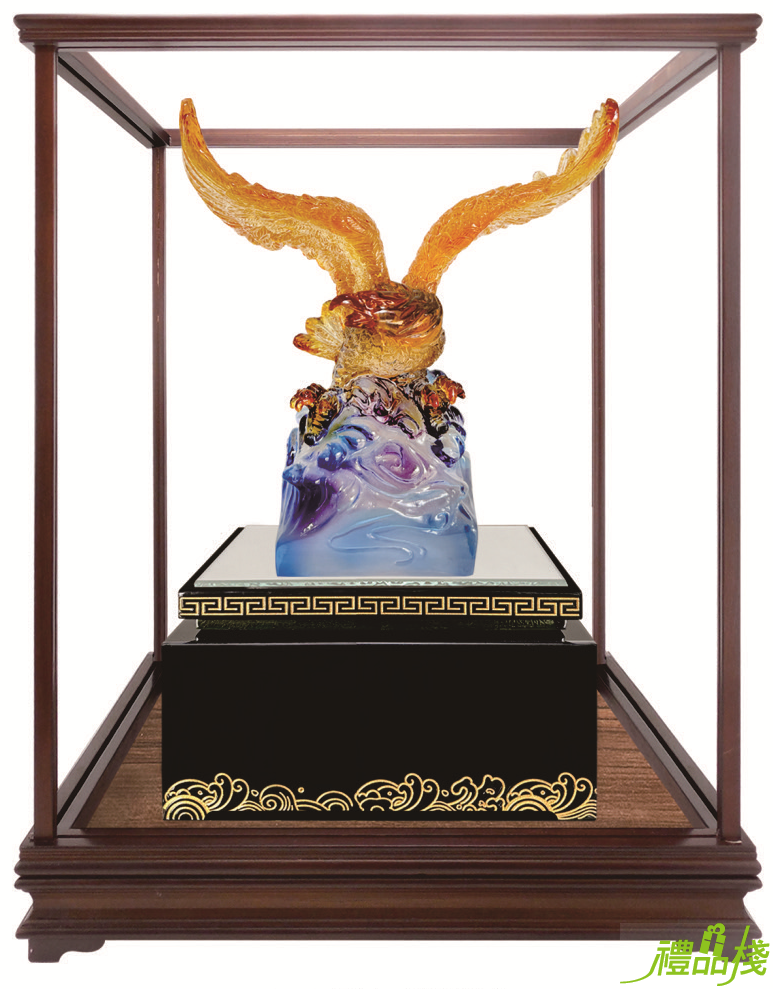 鷹展雄風櫥窗藝品,水琉璃藝品,櫥窗藝品,藝品台中,藝品批發,開運招財藝品