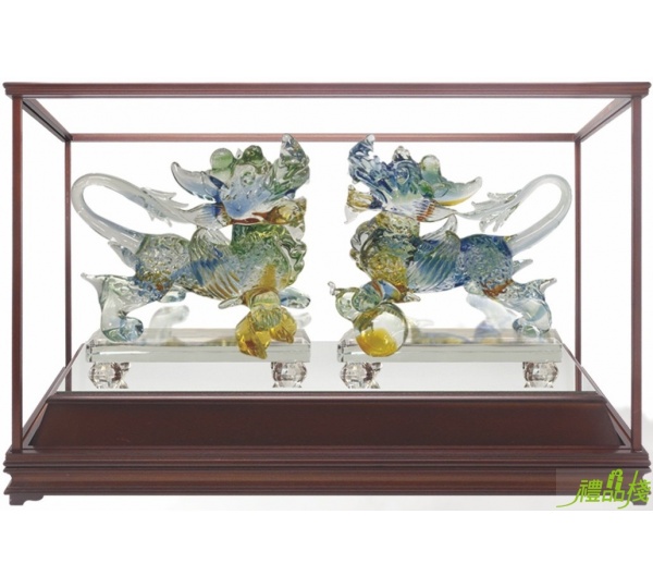 富貴麒麟手工琉璃藝品,琉璃藝術品,琉璃台中,琉璃獎座,琉璃禮品,櫥窗藝品,藝品批發