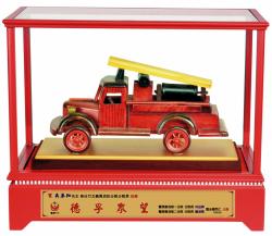 仿古消防車-1,櫥窗藝品,消防車
